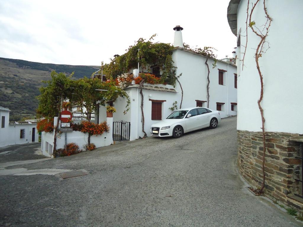 Apartamentos Rurales Las Chimeneas Capileira Exterior photo